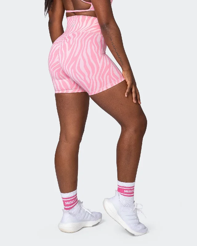 Signature Scrunch Midway Shorts - Strawberry Zebra Print