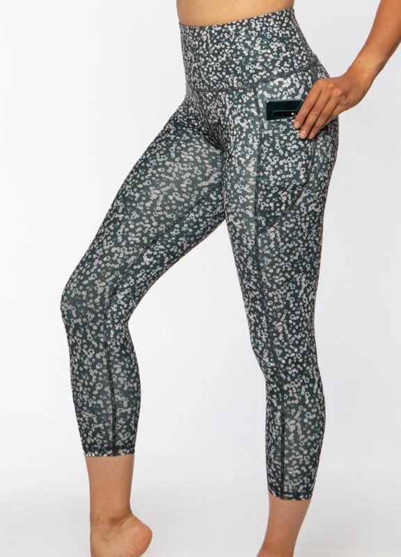 Sustainable Activewear 7/8 Length High Waisted Leggings with Pockets Daisy