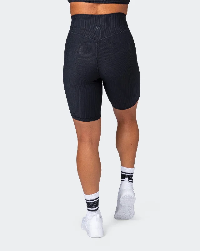 Zero Rise Rib Referee Length Shorts - Black